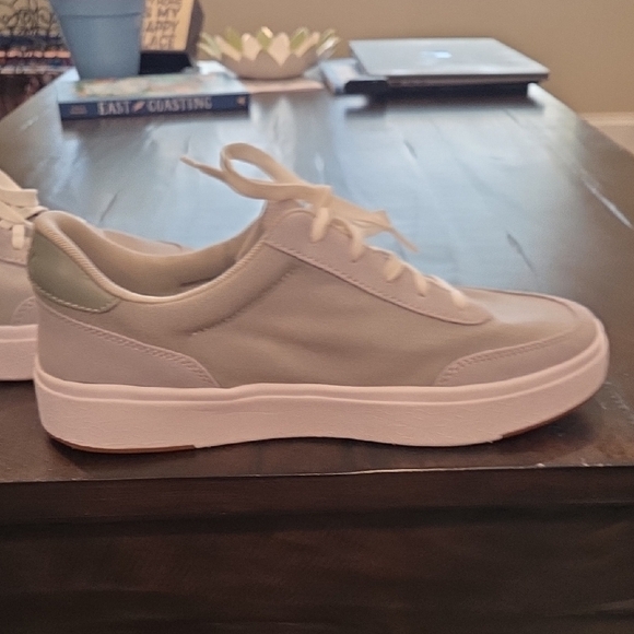 Kizik Women's Size 9.5 Wide Gray Canvas And Suede Slip-on Sneakers - Picture 9 of 13